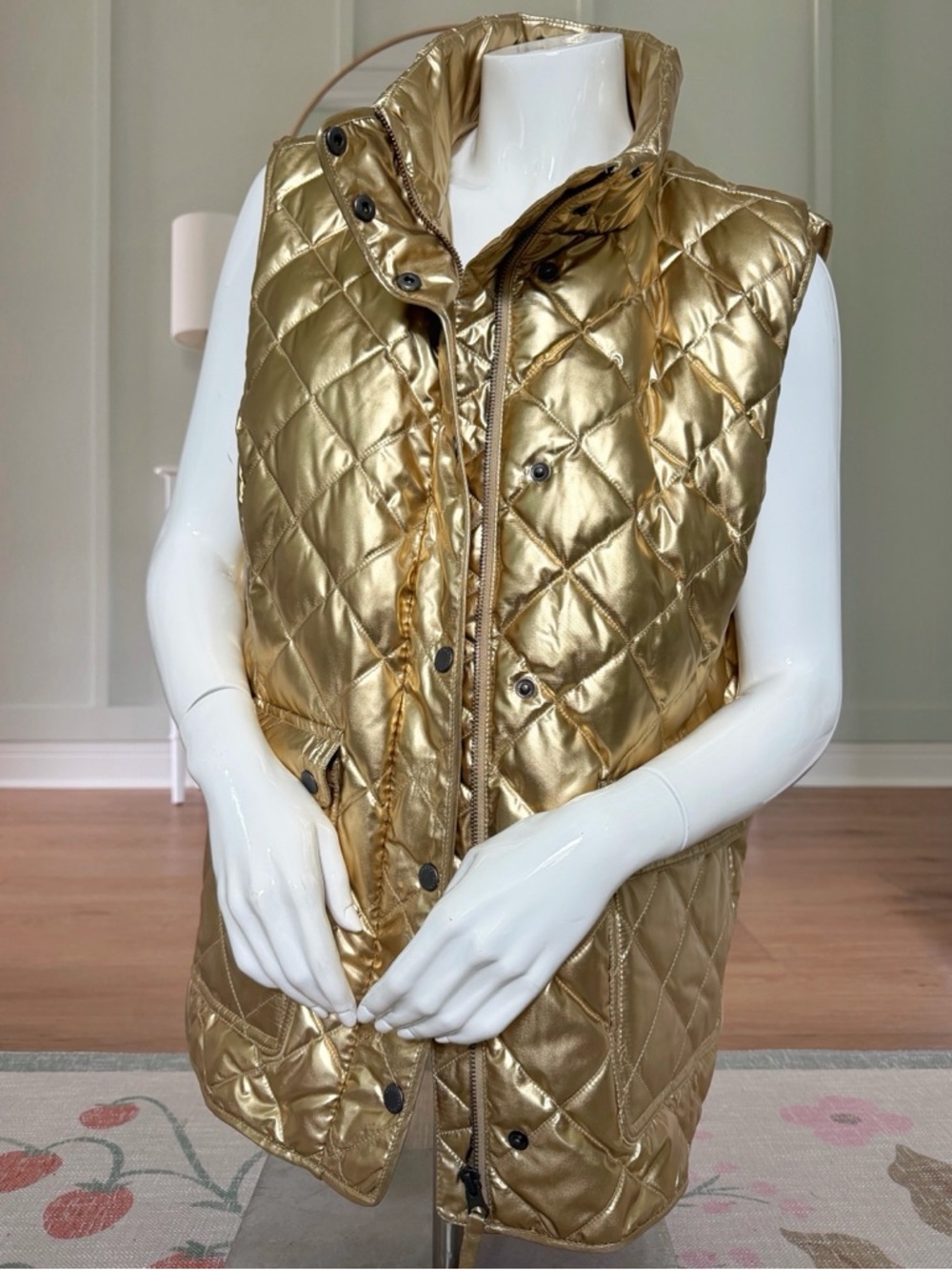 NEW Gold puffer vest lined women’s XL Talbots